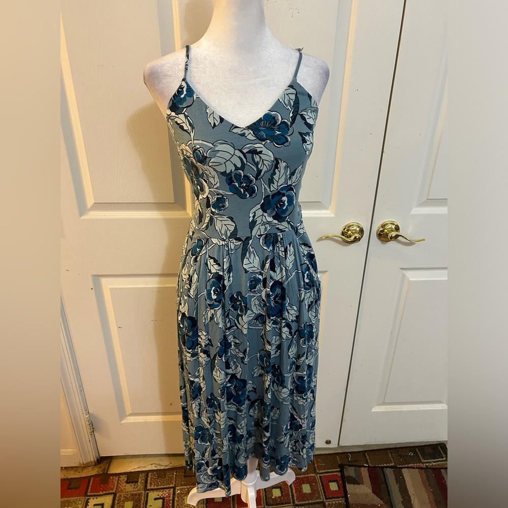 LOFT sundress in multiple hues of blue and white, XS